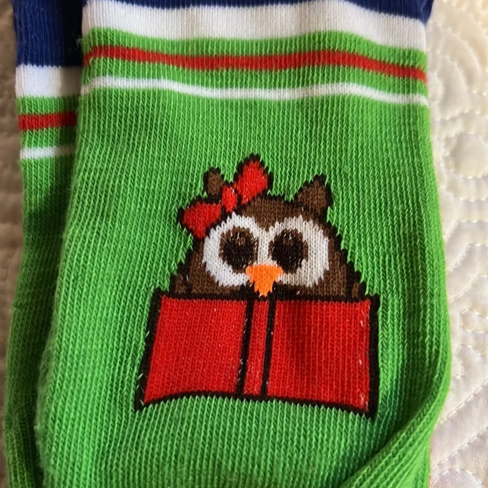 2‎ pair holiday socks, new